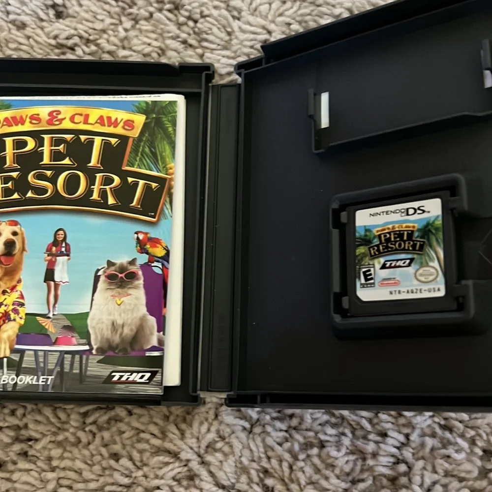 Nintendo DS Paws & Claws Pet Resort video game and case